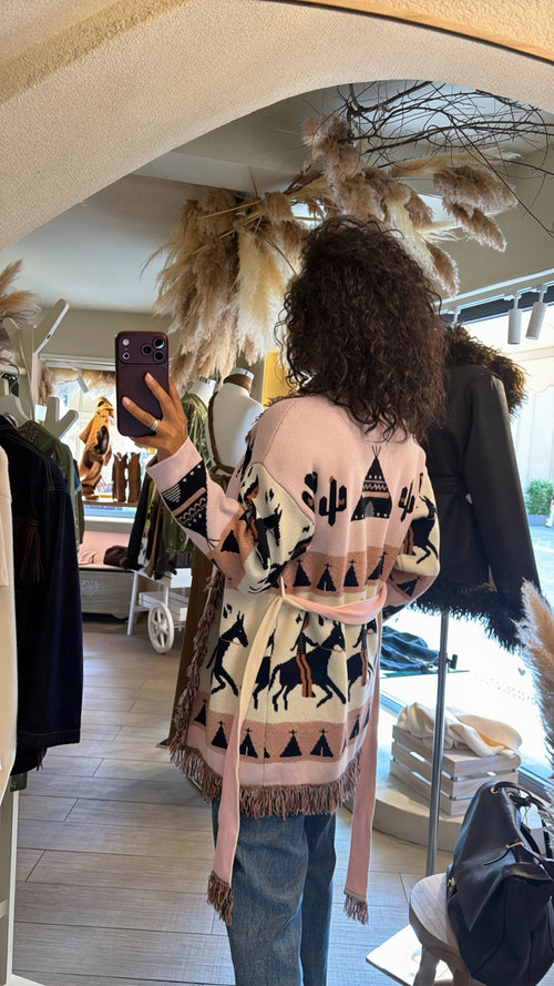 Cardigan lungo fantasia con cintura e frange 🤎