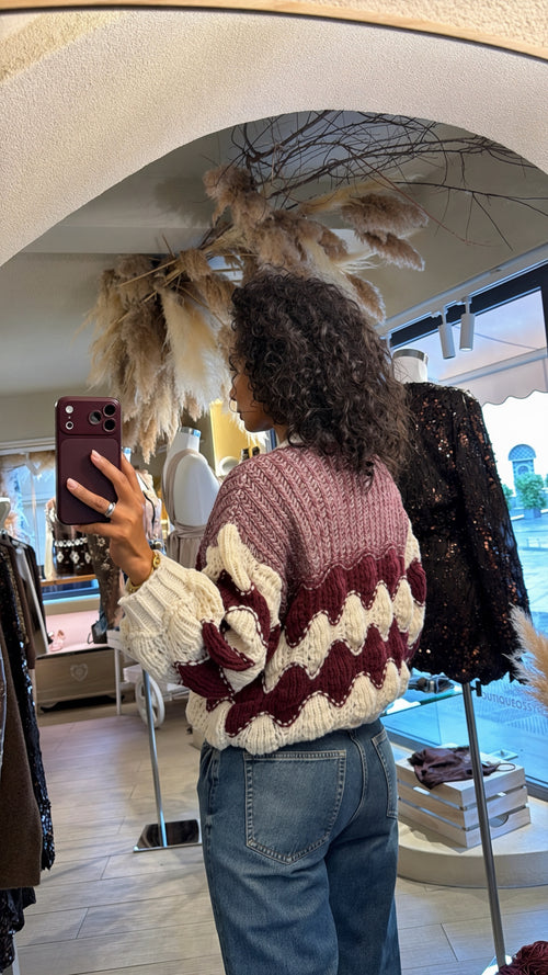 Pullover “Megève” a onde🤍