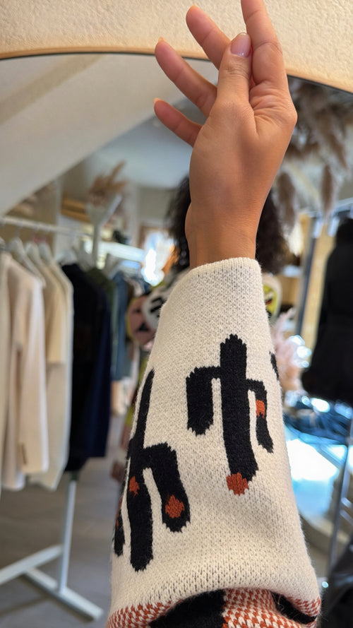 Cardigan lungo fantasia con cintura e frange 🤎