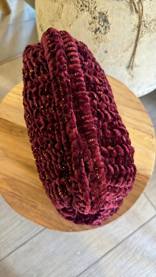 Pochette intrecciata in velluto e lurex✨