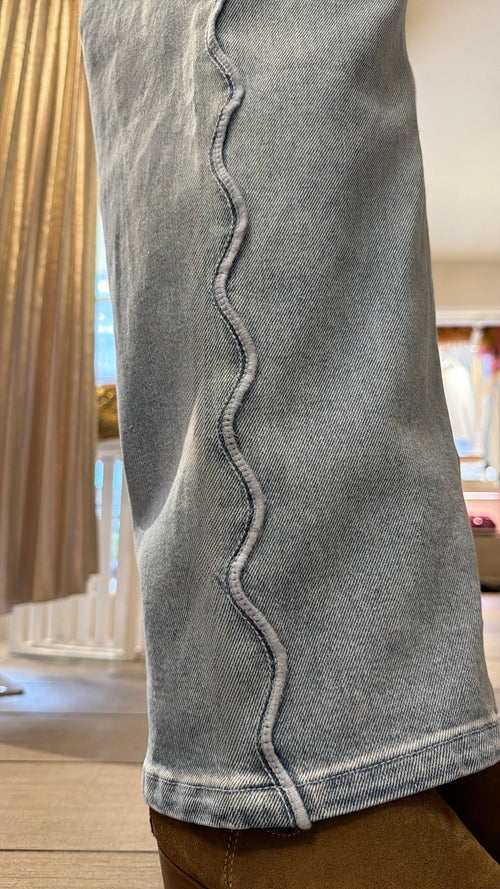 Jeans “Onda modello Wide Straight”