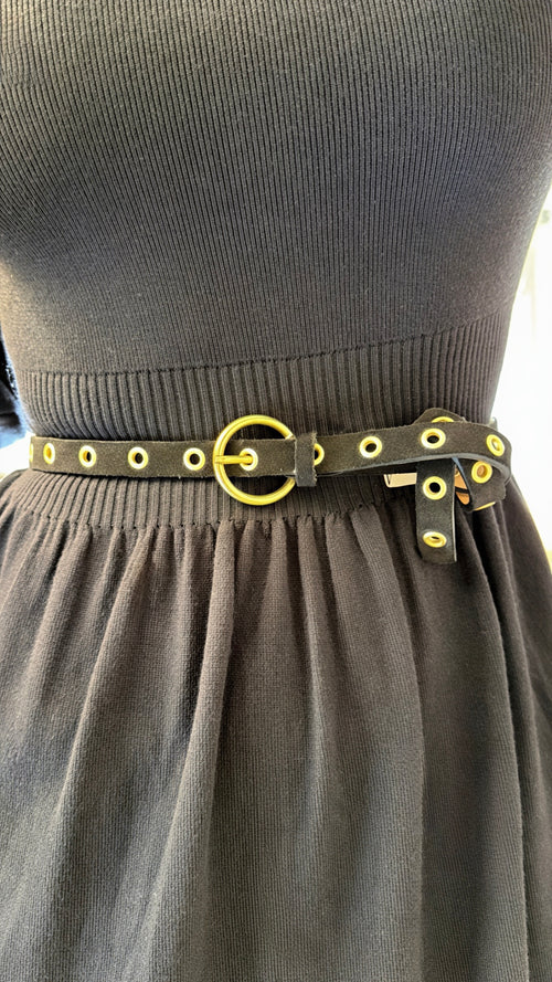 Abito midi in maglia con vita a costine🖤