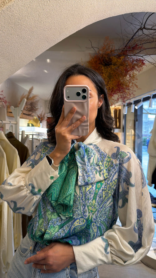 Blusa “Giardino Paisley”☘️
