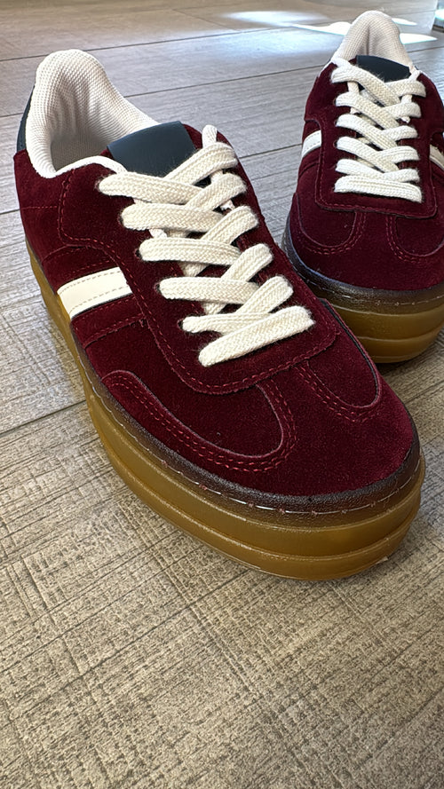 Sneakers Scamosciata “Bordeaux”