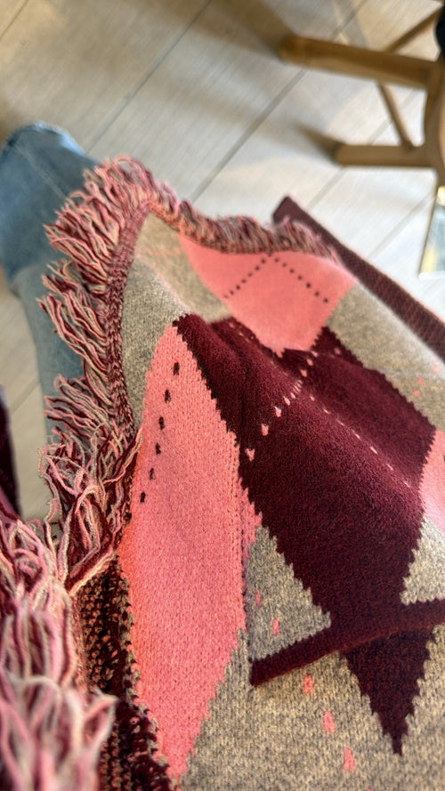 Cardigan “St. Moritz” con cintura e frange 🤍🖤