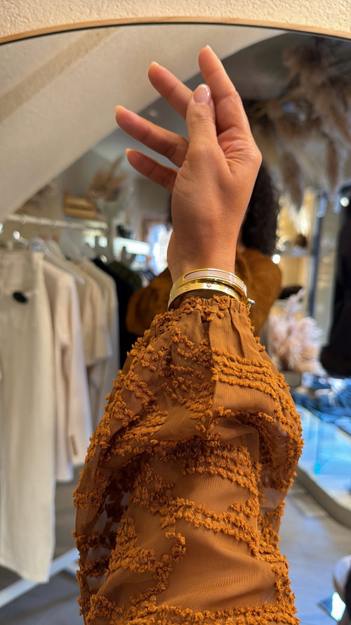 Abito corto drappeggiato con lavorazione in rilievo🍂