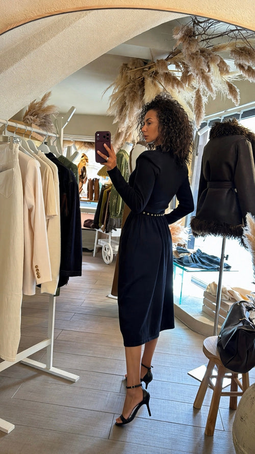 Abito midi in maglia con vita a costine🖤