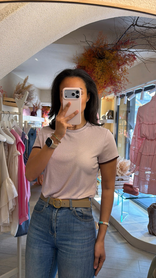 T-shirt a contrasto🌸