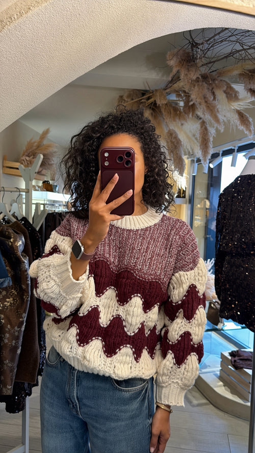 Pullover “Megève” a onde🤍