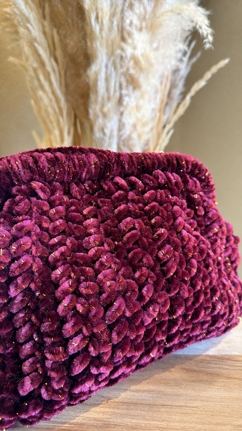Pochette intrecciata in velluto e lurex✨