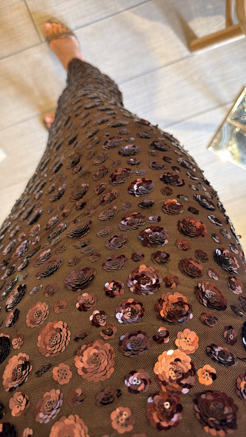 Abito tubino con fiori in paillettes🤎