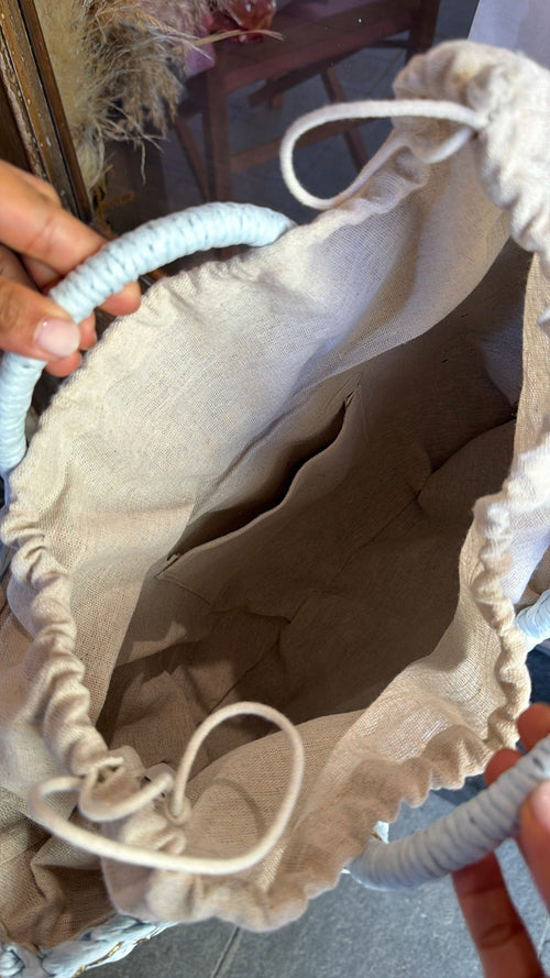 Borsa “intrecciata con lurex oro”☀️