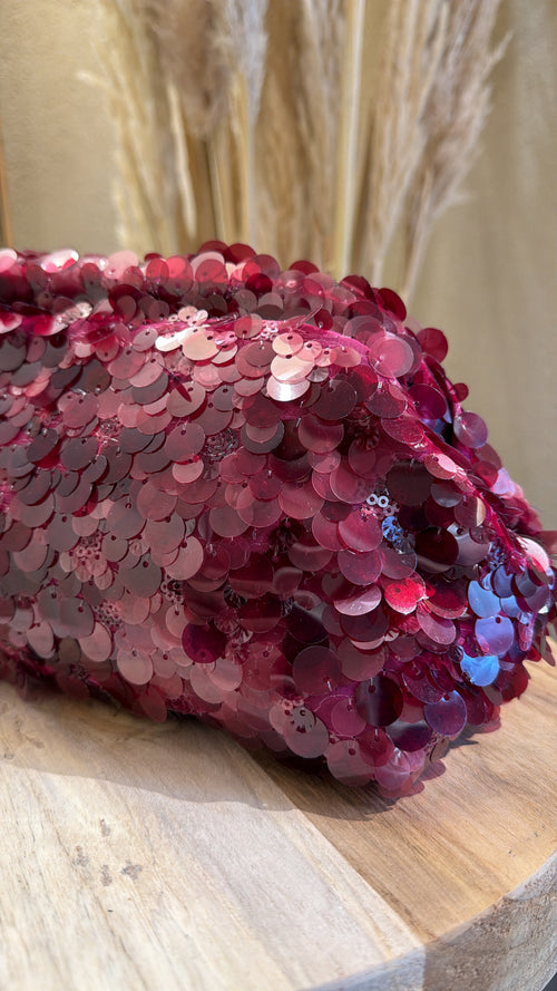 Clutch “Ruby Paillettes”🌺