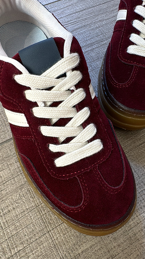 Sneakers Scamosciata “Bordeaux”