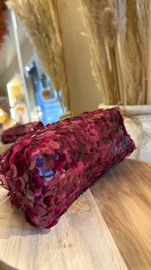 Clutch “Ruby Paillettes”🌺