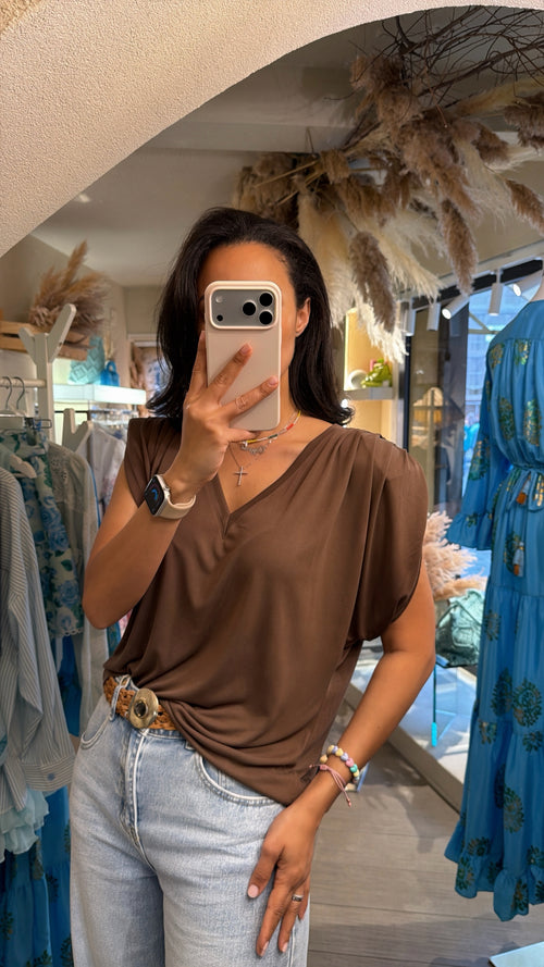 T-shirt strutturata “scollo a V”☀️