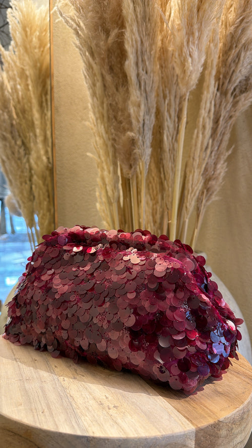 Clutch “Ruby Paillettes”🌺