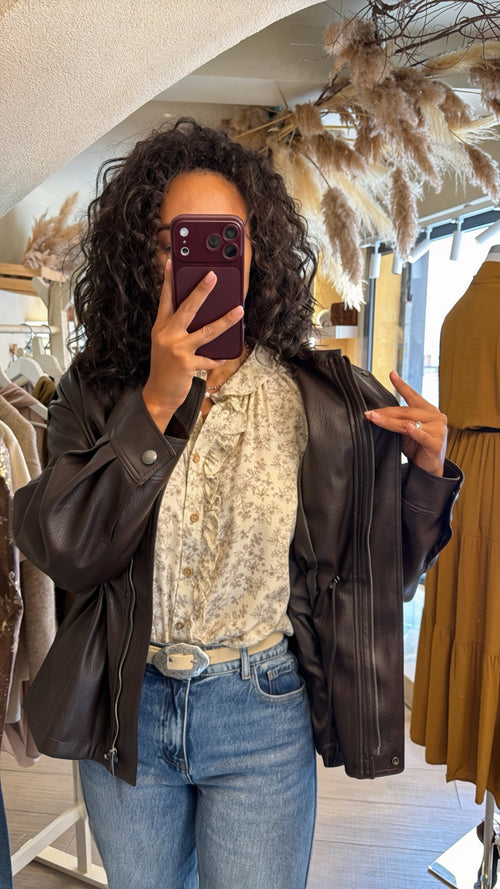 Giacca in ecopelle con coulisse regolabile in vita🤎