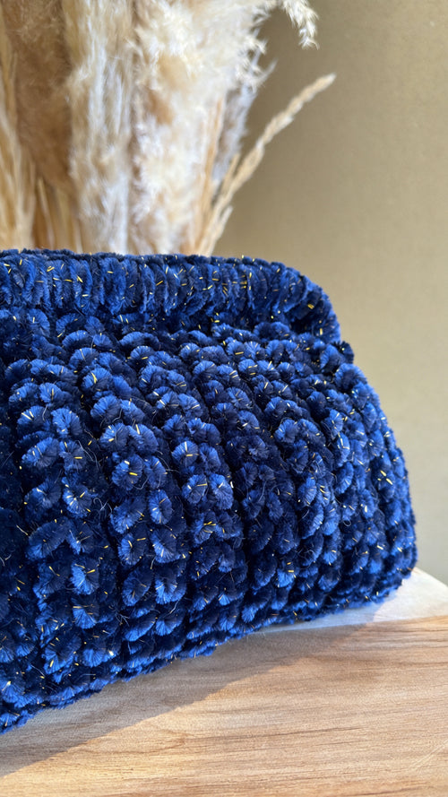 Pochette intrecciata in velluto e lurex✨