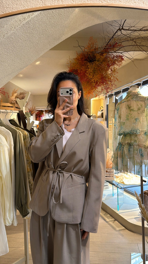 Blazer Oversize con Spalle Strutturate”Aurora”